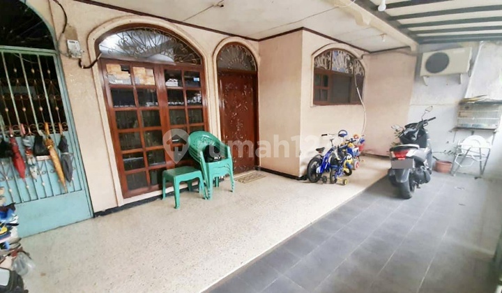 Dijual Rumah Usaha Di Tebet 2