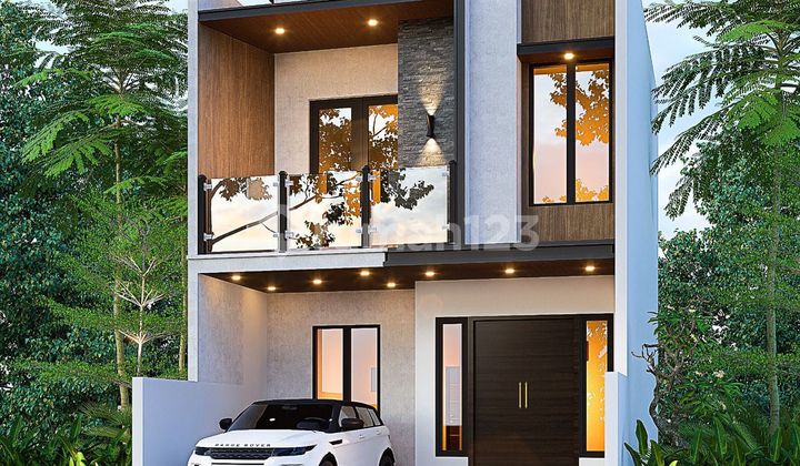 2-Story House in Jagakarsa Near Private School Not Far From KRL Access