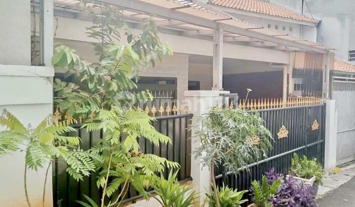 Siap Huni, Rumah, 2 Lantai, SHM di Tebet Jakarta Selatan