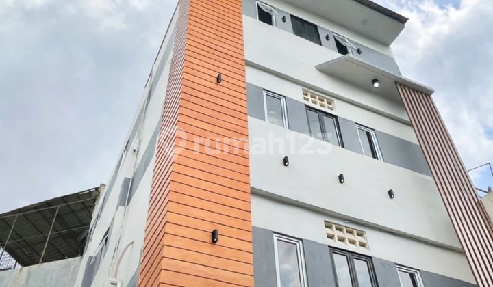 Exclusive Boarding House in Tomang Exclusive Boarding House in Tomang