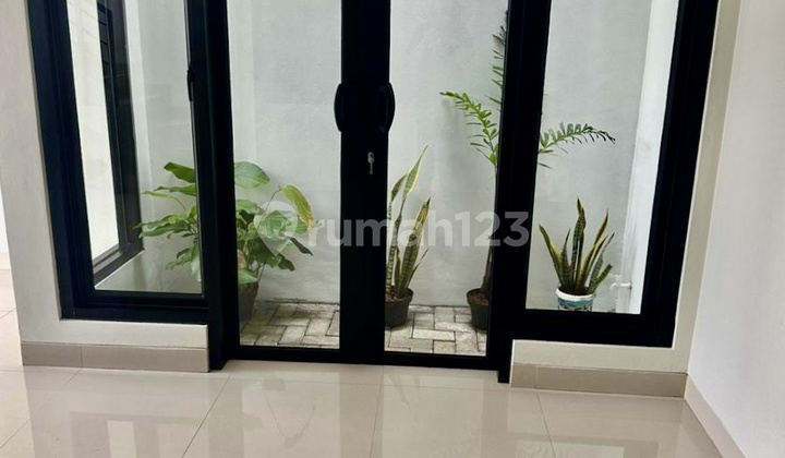 Nice House in Limo, Depok, West Java, Indonesia, 16515, Cinere 2