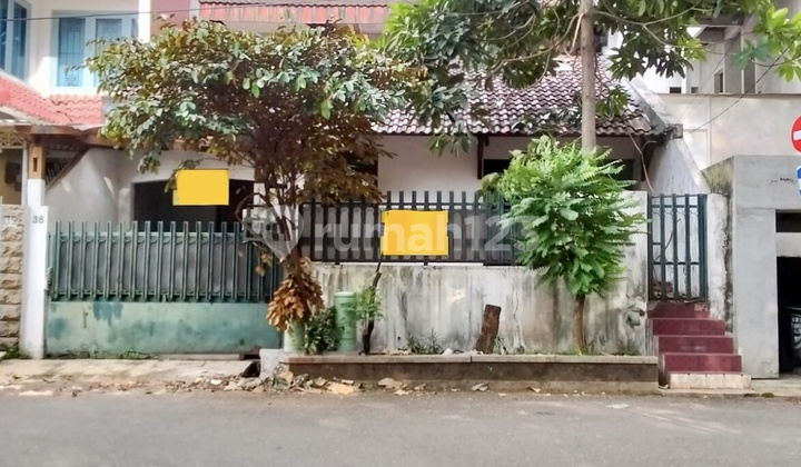 Rumah di Bintaro Jakarta Selatan Area Strategis