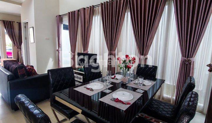 RUMAH BARU DI BANGUN DUA LANTAI FULL FURNISHED DI 2