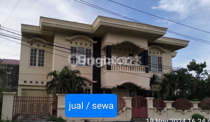 RUMAH STRATEGIS DUA LANTAI POSISI HOOK DI BSD RUMAH STRATEGIS DUA LANTAI POSISI HOOK DI BSD