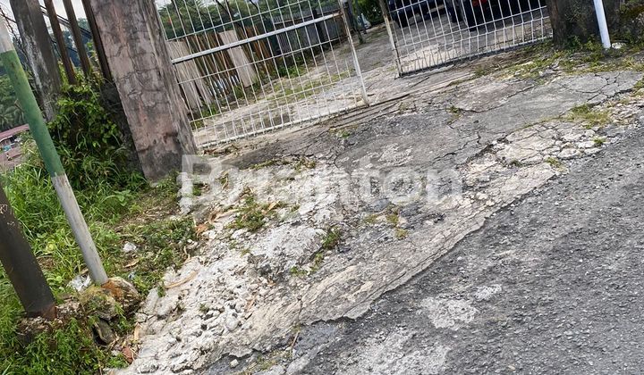 HOUSE, WAREHOUSE AND WORKSHOP IN THE MARTADINATA AREA HOUSE, WAREHOUSE AND WORKSHOP IN THE MARTADINATA AREA