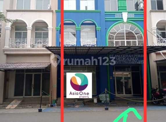 For rent: 3-story shop house in Grand Galaxy City, Bekasi.