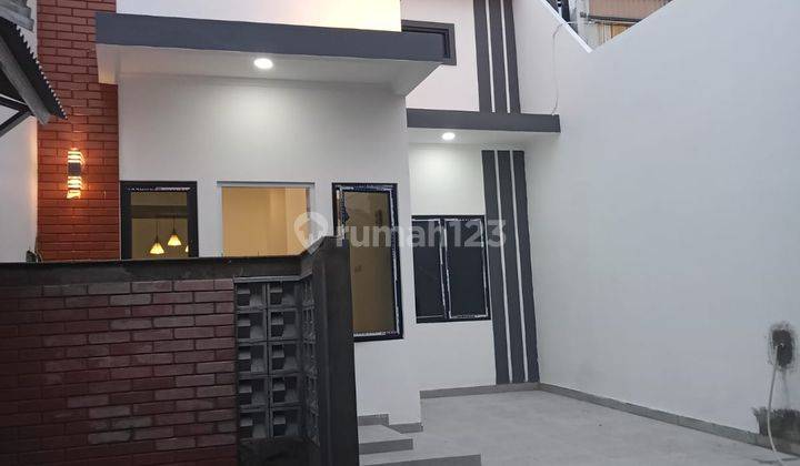 Dijual Rumah Minimalis di Bekasi Timur Regency, Bekasi 1