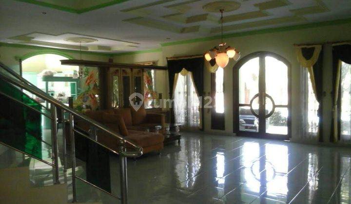 Dijual Villa Luas Ada Kolam Renang di Cisarua Bogor 2