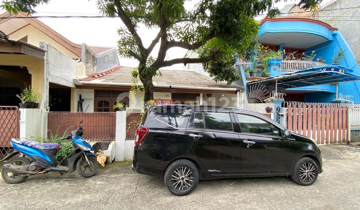 For Sale, Ready-to-Occupy House in Bekasi City Center 2