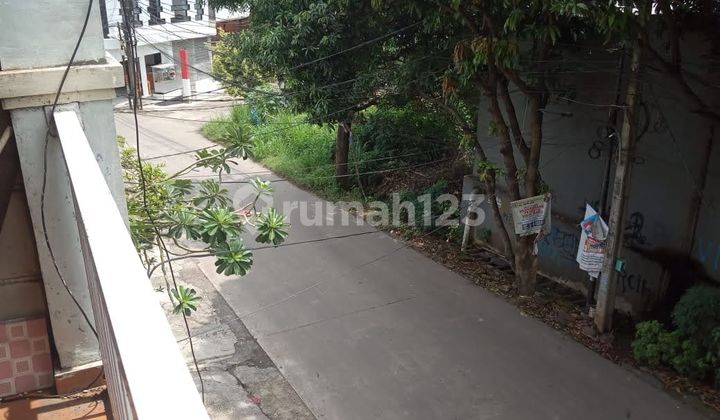 For Sale: House and Kiosk for Business in Jatisari, Jatiasih, Bekasi 2