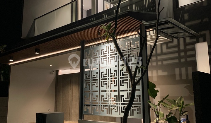 Rumah Mewah 2 Lantai Dekat Rsa Ugm Di Mlati Sleman Yogyakarta