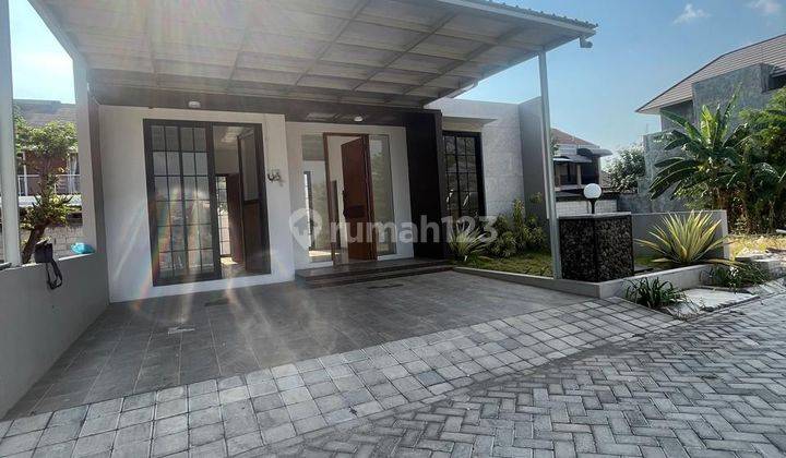 Dijual Rumah Mewah Di Lingkungan Cluster Bimasakti Gayamsari Semarang  1