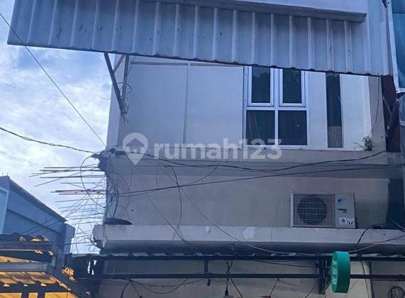Rent a 2-Story Strategic Shop House in the Golden Triangle Shop House Area, Ngaliyan, Semarang City 1