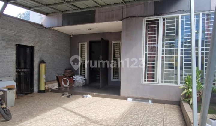 Rumah Besar Cocok Untuk Workshop