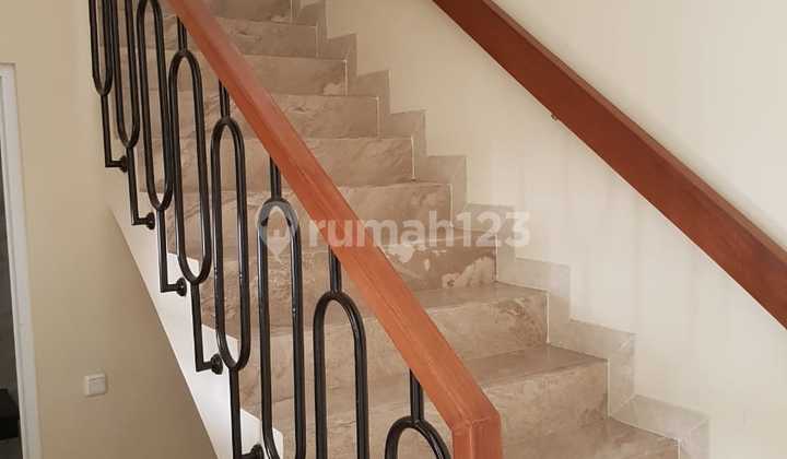 Rumah Asri Nyaman 2 Lantai Taman Permata Buana Jakarta Barat 2