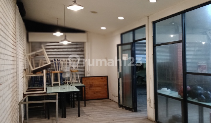 Disewakan Ruang Usaha Dipatiukur Simpang Dago Bandung Disewakan Ruang Usaha Dipatiukur Simpang Dago Bandung