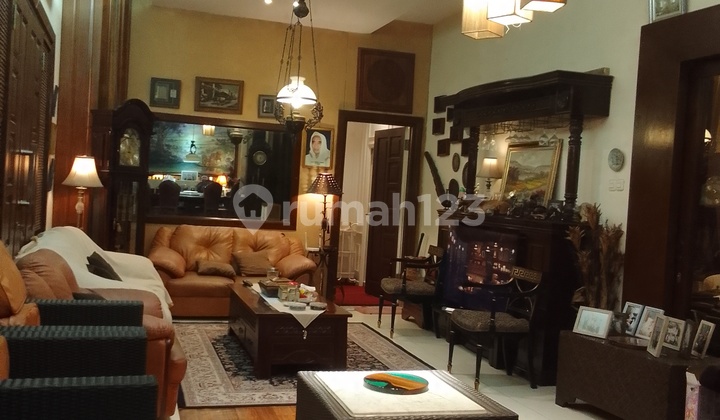 Dijual Tanah Bonus Rumah dan Usaha Laundry (Running) di Area Cawang Jakarta Timur