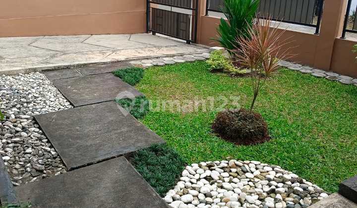Dijual rumah Bintaro tanah luas 450m,,dalam komplek Bintaro Jakarta Selatan
Harga 4 M nego