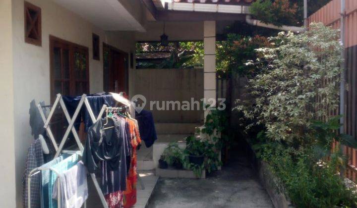 Dijual rumah lama area Pramuka Jakarta Pusat , ,bagus untuk tempat tingal /inventasi  NJOP 6.5 M an Dijual 7.5 M nego 2