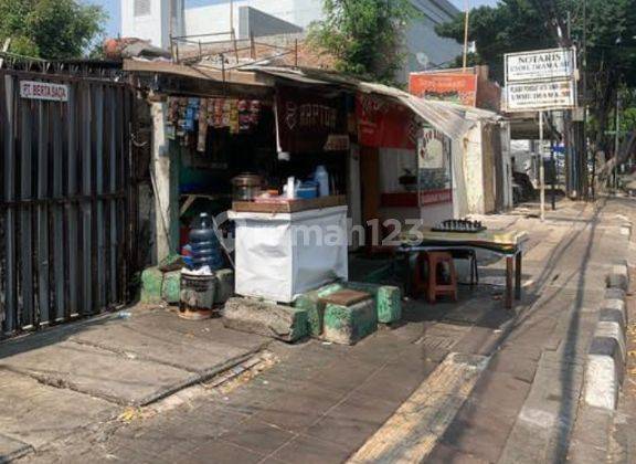 Tanah dijual dibawah harga pasarl di Pramuka Raya Cempaka putih Jakarta pusat,luas 160 M2, bangunan semi permanen harga 5.5M nego 1