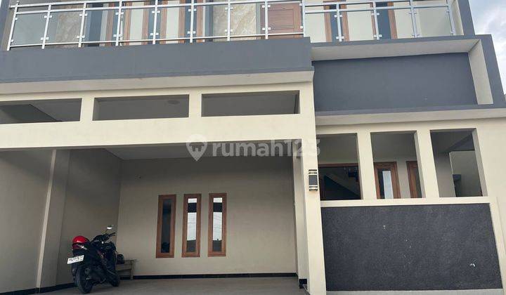 Rumah Mewah 2 Lantai Baru SHM Strategis di Solobaru Sukoharjo 1