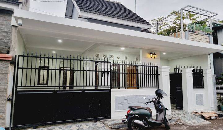 Rumah Cantik Elegant SHM Strategis di Baki Sukoharjo 1