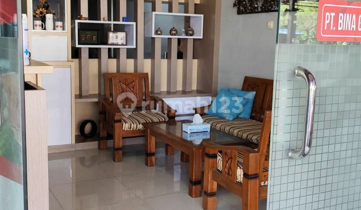 Ruko 2½ lantai fully furnished di Bintaro 