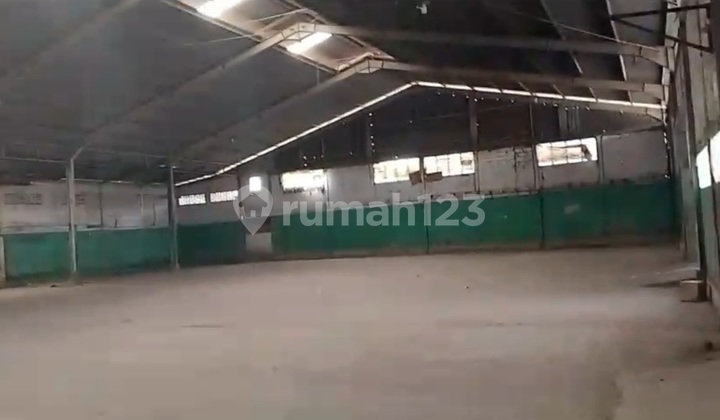Gudang 2200m Dekat Bandara Jurumudi, Tangerang 