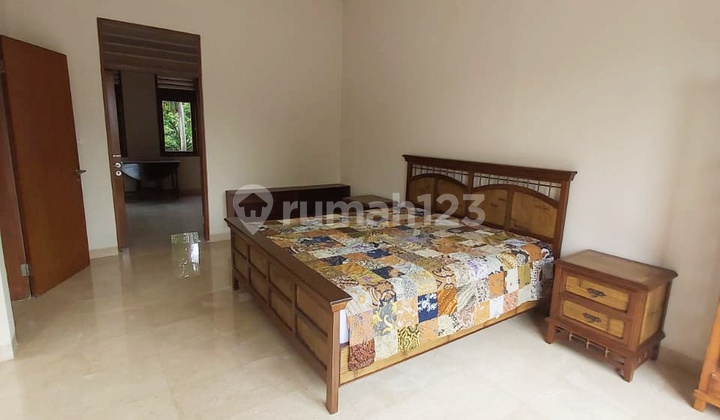 Disewakan rumah lokasi strategis di kemang, Jakarta selatan 2