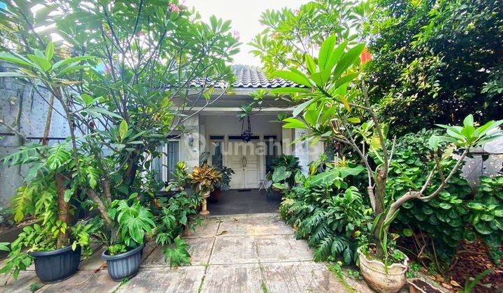 Dijual rumah dan kosan dekat MRT Haji Nawi, Jakarta selatan 1