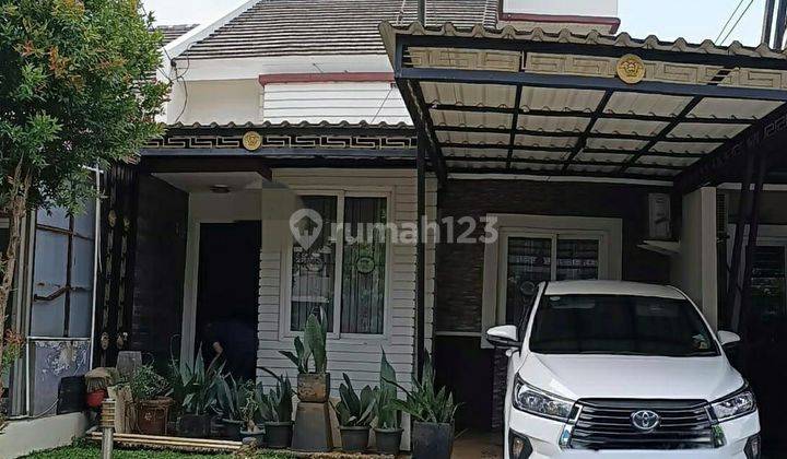 Rumah 1,5 lantai siap huni dan rapih di Cibubur Country 1