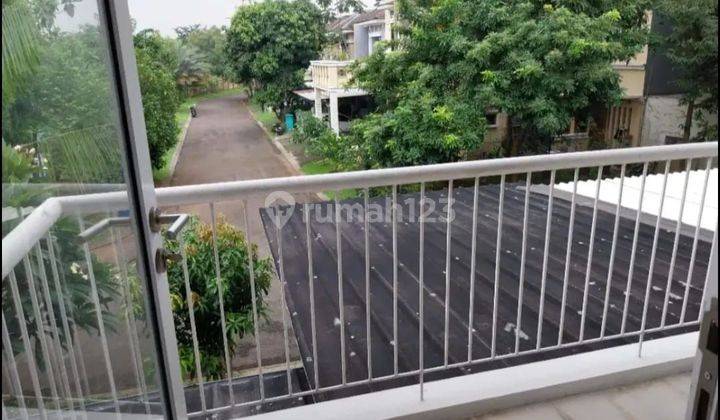 Rumah rapih 2 lantai siap huni di Kota Wisata Cibubur 2