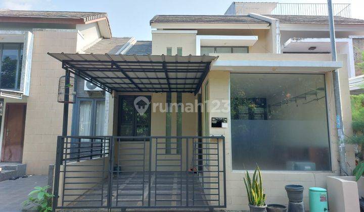 Rumah rapih siap huni di Cibubur Residence 1