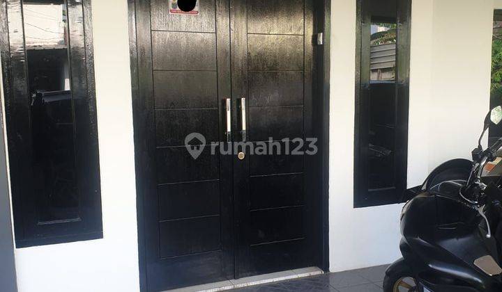 Rumah hook 2 lantai di Cibubur Villa 2 Harjamukti Depok 2