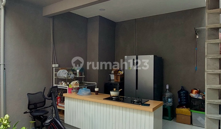 Rumah 2 Lantai Bagus Siap Huni Ada Taman Belakang di Cibubur Jaktim 2