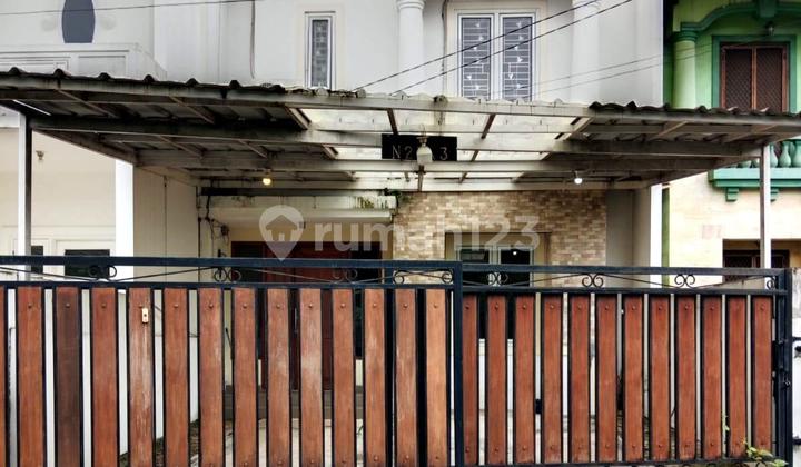 Rumah Dekat Stasiun Lrt Di Raffles Hills Cibubur