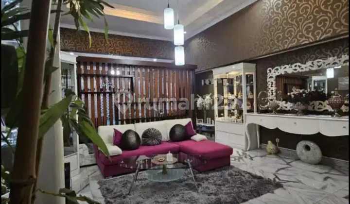 Rumah Asri Fasiltas Kolam Renang Luas Tanah 440 di Cipayung Jakarta Timur 2