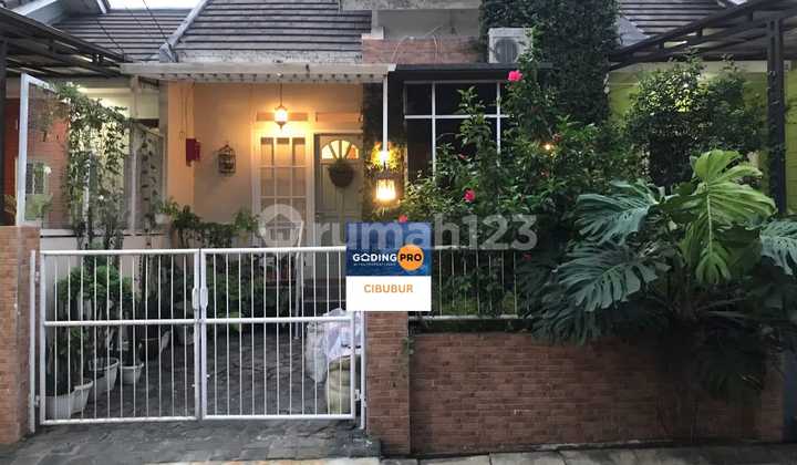 Rumah Rapih Ada Taman Belakang Siap Huni Di Bukit Golf Cibubur Rumah Rapih Ada Taman Belakang Siap Huni Di Bukit Golf Cibubur