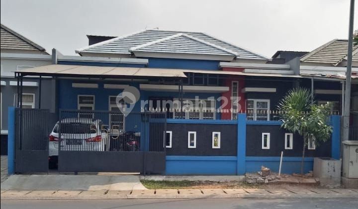 Rumah Rapih Di Boulevard Cibubur Country
