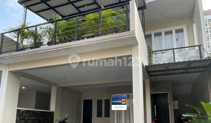 Rumah rapih 2 lantai siap huni di The Address Cibubur Rumah rapih 2 lantai siap huni di The Address Cibubur