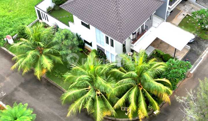 2-Story House Hook Neat and Scenic in Legenda Wisata Cibubur