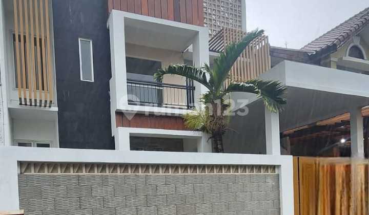 Neat 2-Story House in Raffles Hills Cibubur Neat 2-Story House in Raffles Hills Cibubur