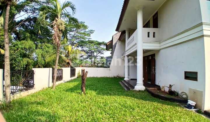 Rumah 2 Lantai Hook Lingkungan Asri Siap Huni di Citra Gran Cibubur 2