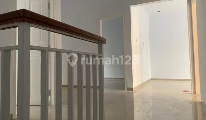 Rumah 2 Lantai Bagus Rapih Siap Huni Di Raffles Hills Cibubur 2