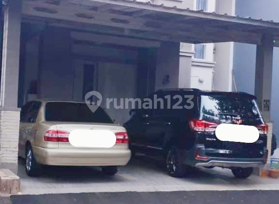 Rumah 2 Lantai Rapih Siap Huni Di Legenda Wisata Cibubur Rumah 2 Lantai Rapih Siap Huni Di Legenda Wisata Cibubur