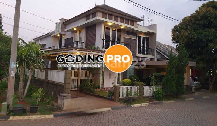 Rumah 2 Lantai Rapih Hook Lt 197 Siap Huni di Cibubur Country