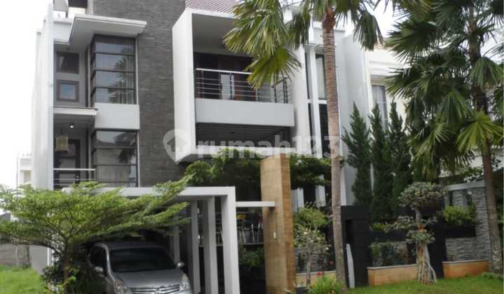 Rumah Bagus 2,5 Lantai Semi Furnish Siap Huni Di Raffles Hills Cibubur Rumah Bagus 2,5 Lantai Semi Furnish Siap Huni Di Raffles Hills Cibubur