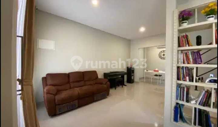 Two-Story Fully Furnished Neat House in Premier Estate 2 Jatiwarna 2