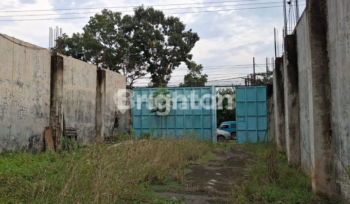 WAREHOUSE FOR RENT IN TRENGGALEK, STRATEGIC LOCATION, SUITABLE FOR BUSINESS.