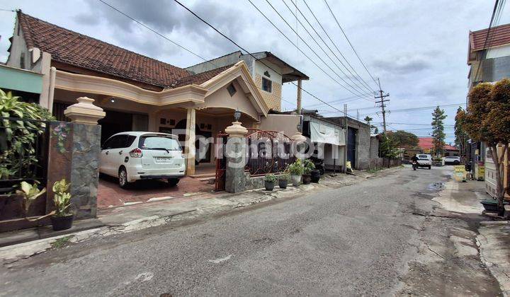 DIJUAL RUMAH TULUNGAGUNG SIAP HUNI. Lebar 8,8. Bikin Hoki. 1